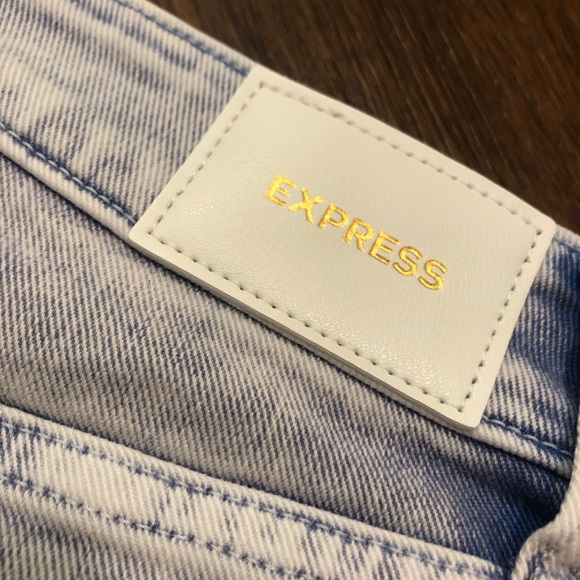Express Mid Rise Lilac Tinted Boyfriend Jeans - Picture 4 of 4